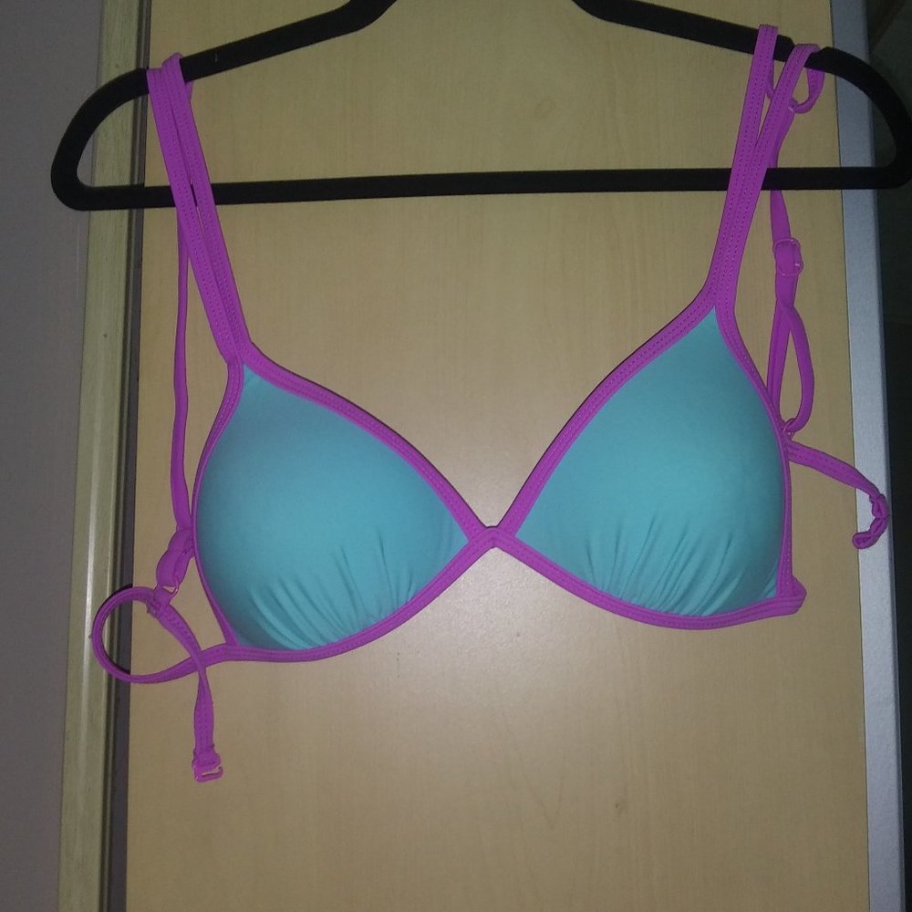 brighten colored bikini top